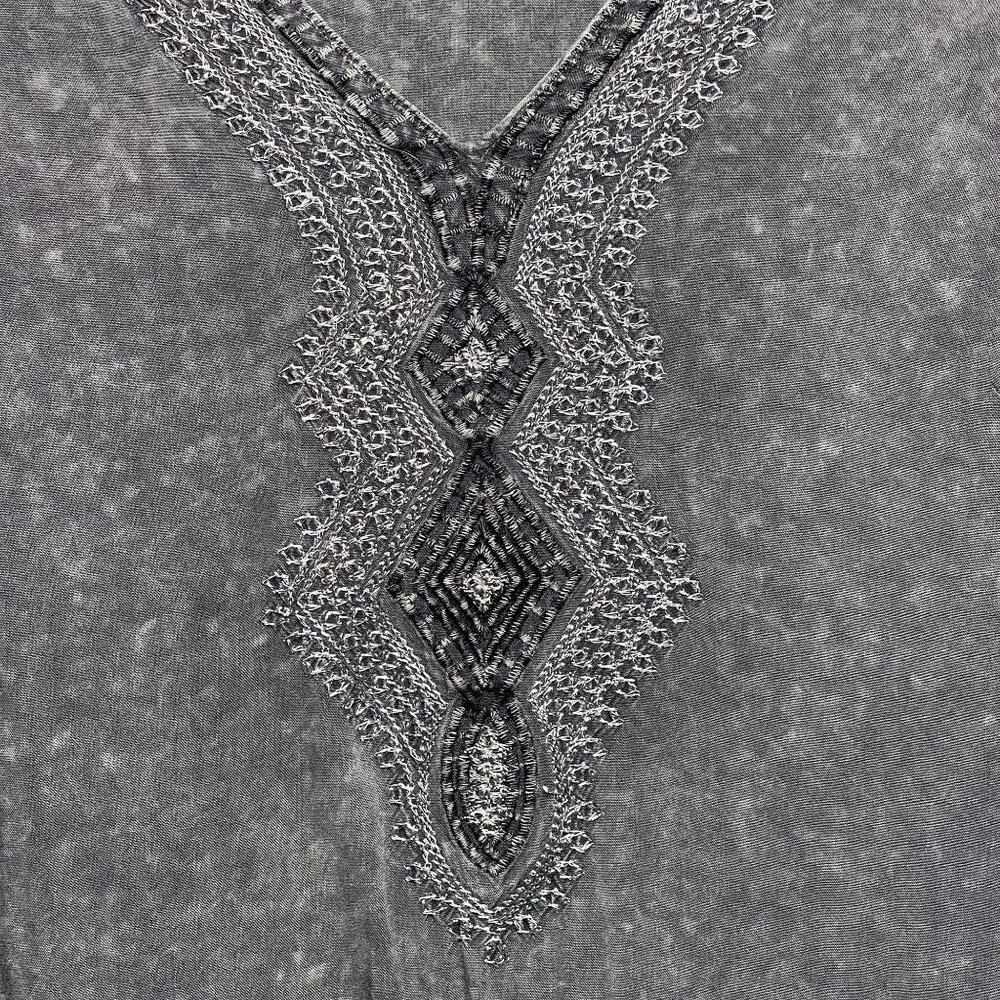Luna Moon Embroidered Gray Tunic Top Small 3/4 Sleeve Boho Style - Picture 3 of 7